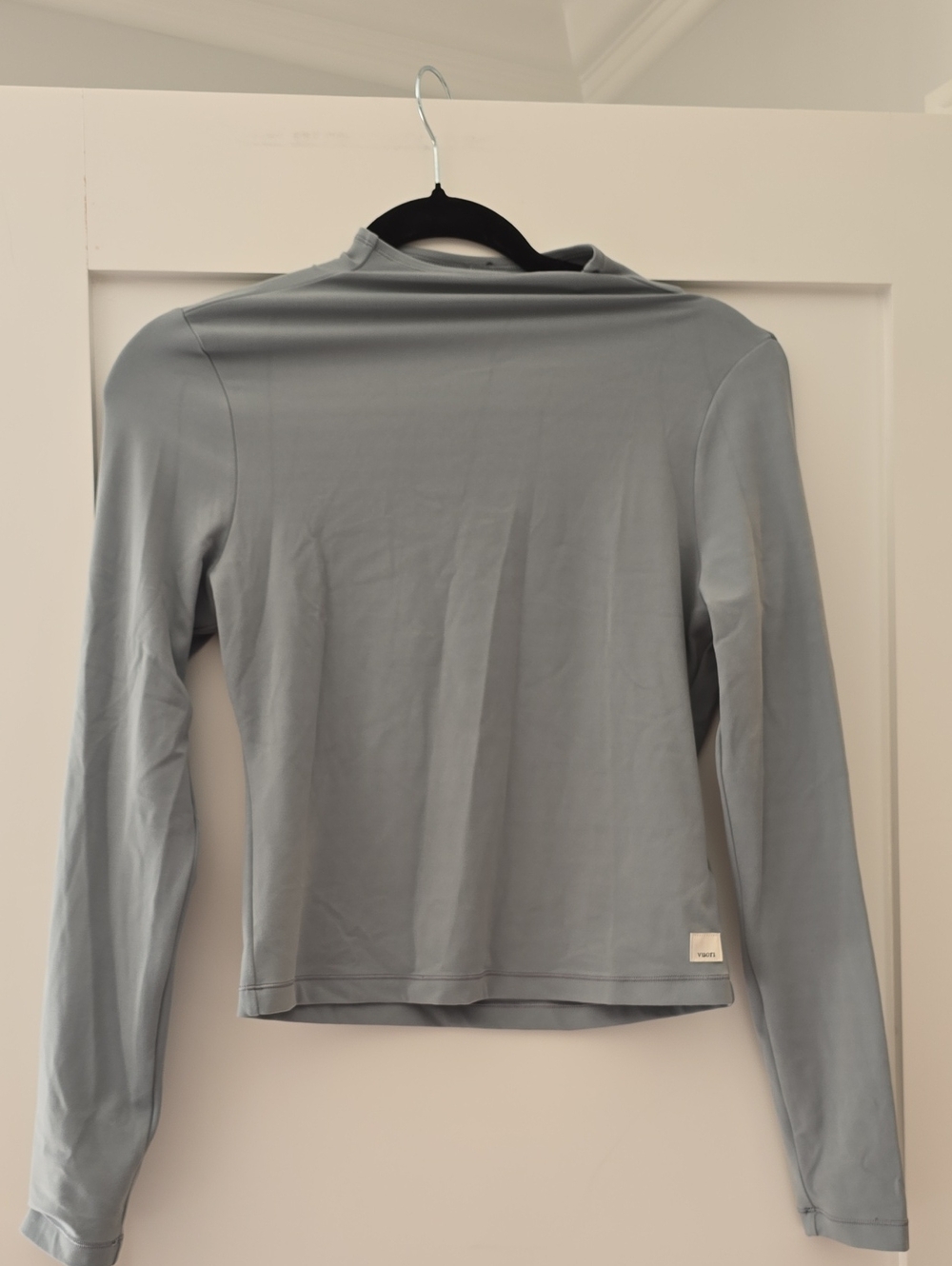 Vuori Soft Long-Sleeve Tee in Light Gray